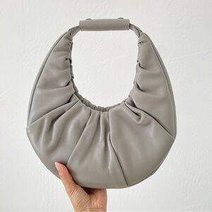 🕊️STAUD Crescent Shoulder Bag